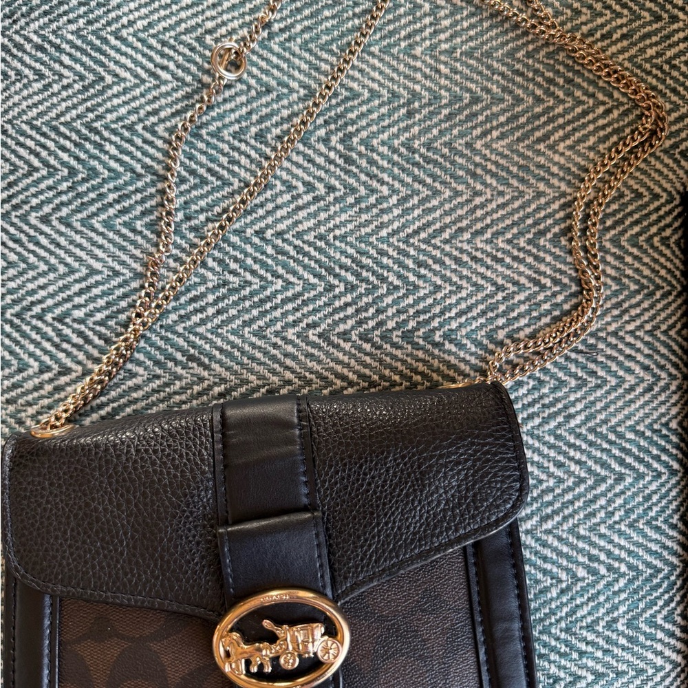 Elegant Black and Brown Shoulder Bag
